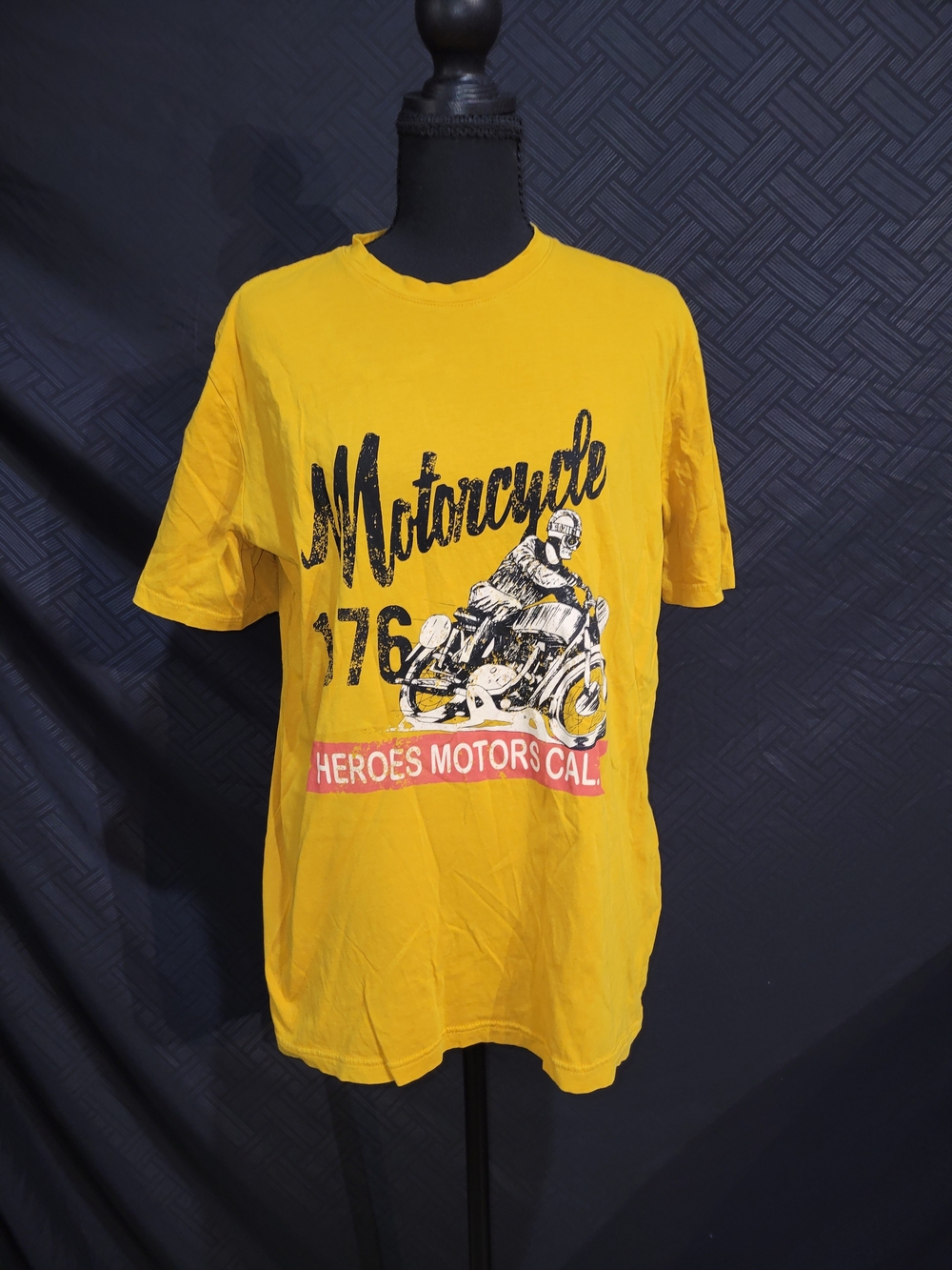 Heroes Motors Men's Crewneck T-ShirMotorcycle Graphic Crew Neck T‑Shirt - Yellow